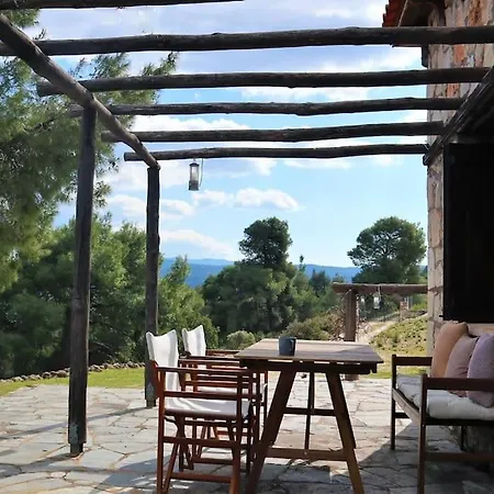Holiday home Wood & Stone Dream View House B *