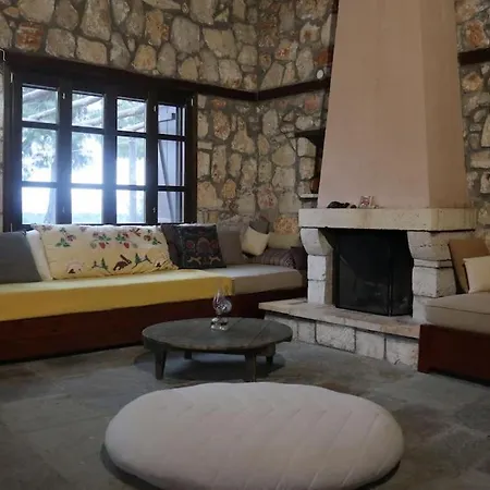 Wood & Stone Dream View House B Diaporos